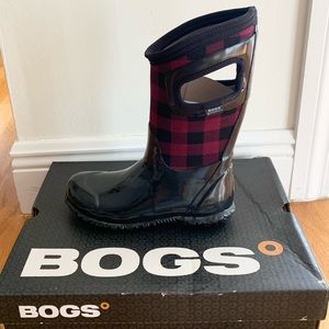 Girls Bogs winter boots